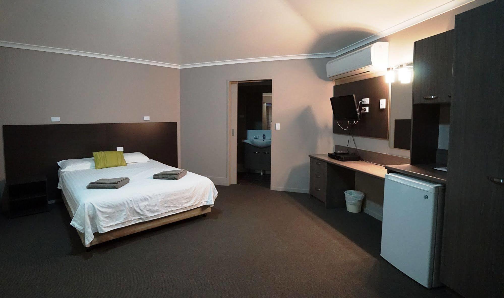 Bluestone Motor Inn Tennant Creek Exterior foto